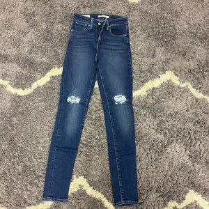 Levi jeans